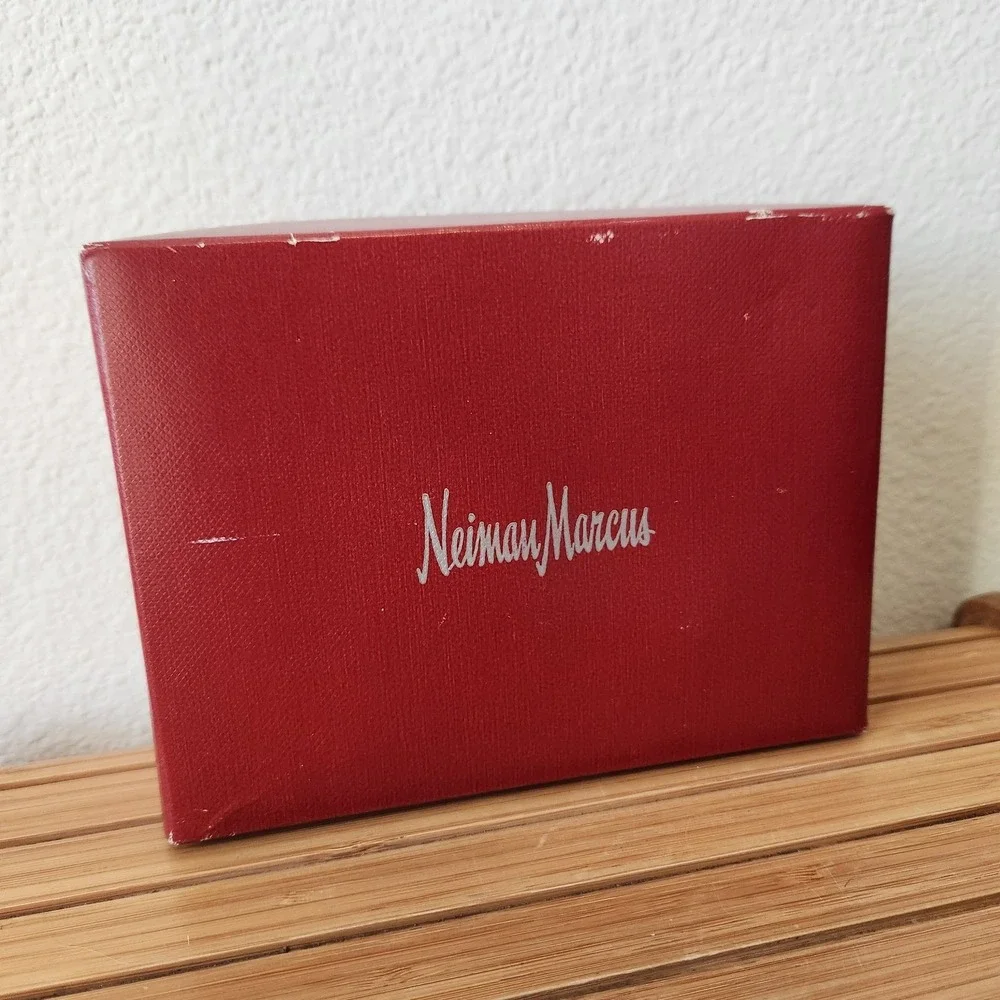 VTG Red Gray Neiman Marcus Christmas Small Gift‎ Box With Original Tissue Paper